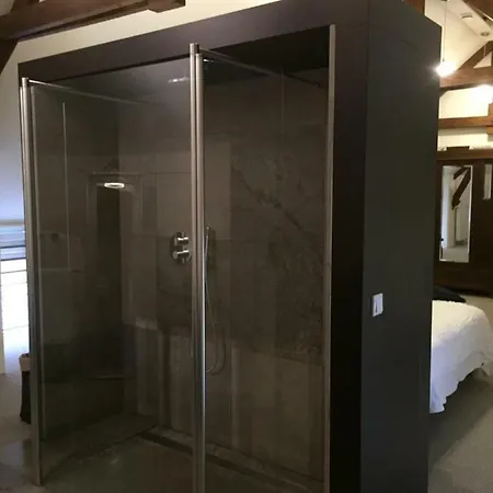 Loft Genzon * Ulestraten